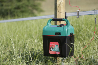 AKO Power Station BD 400, digital 9V Batteriegerät