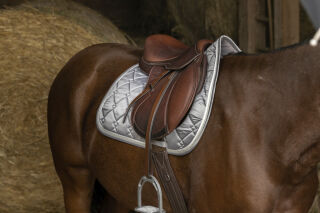 EQUITHÈME Bright Schabracke